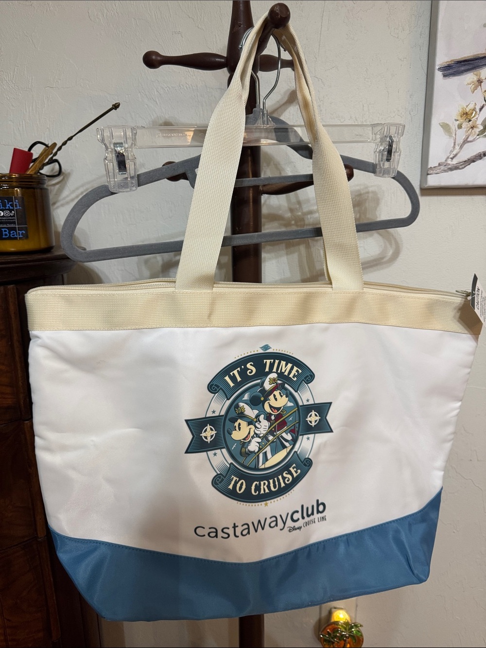 Source Unknown Cream and Blue Castaway Club Cruise Tote
